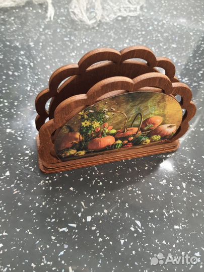 Салфетница из дерева