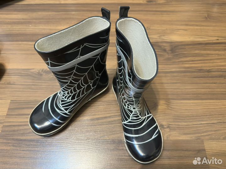 Обувь для мальчика 32 и 35 размеры