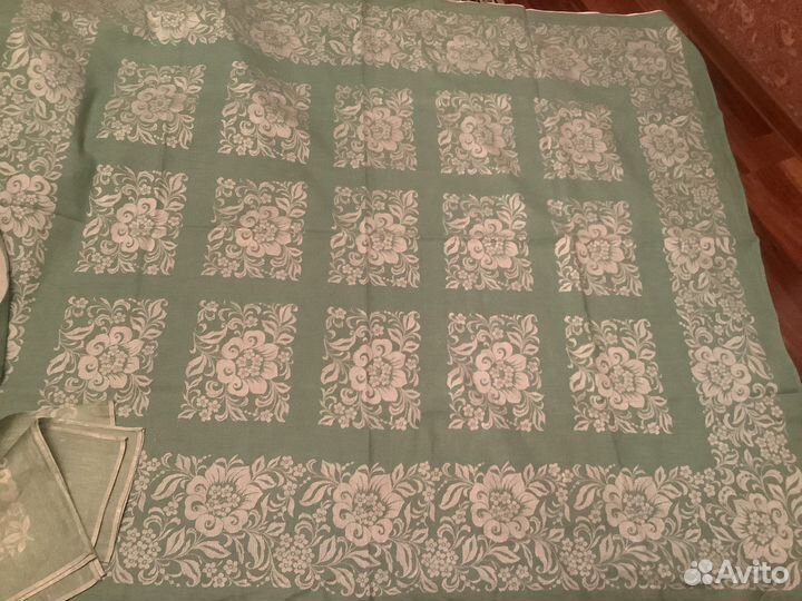 3 скатерти и 9 салфеток-лен 100