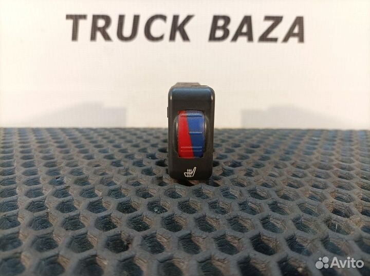 81259070317 Кнопка подогрева сидений