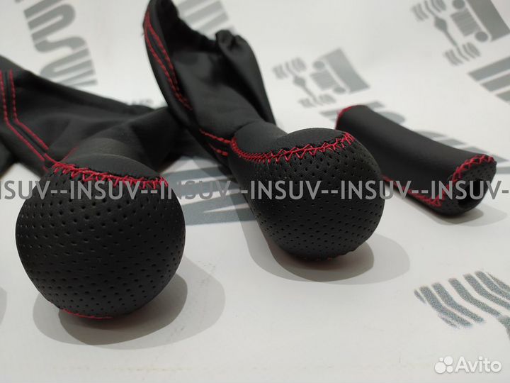 Люкс ручки кпп в коже на Ниву (красн.нитка) черные