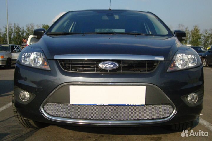 Ford Focus 2+,Решетка в бампер Хром