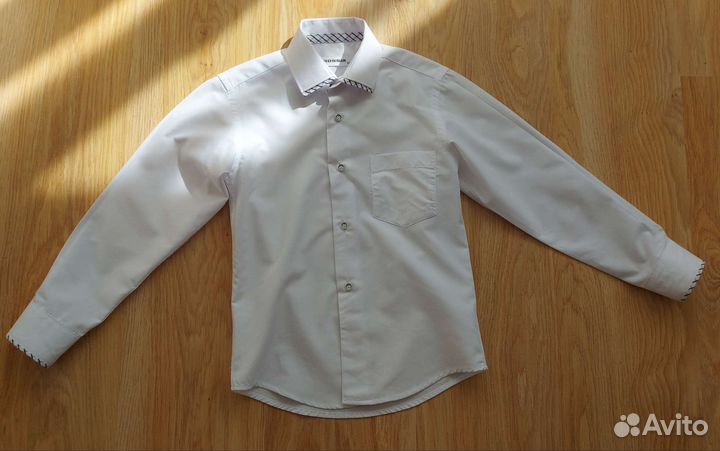 Рубашка в идельном состоянии +2 в подарок