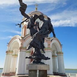 Евгений Лукин