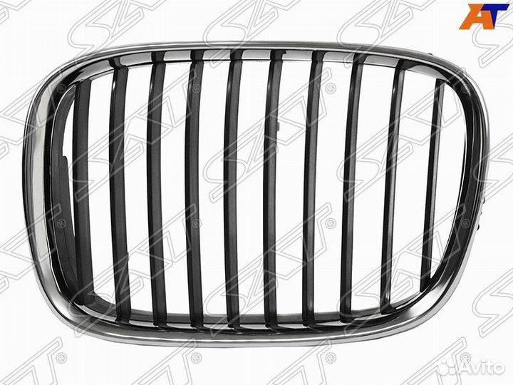 Решетка радиатора BMW E39 95-00 LH черная с хромом