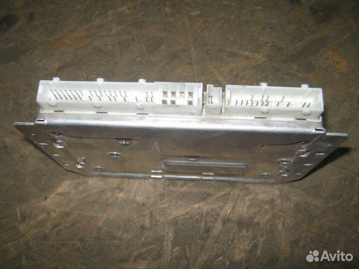 Блок управления пневмоподвеской Mercedes-Benz W220