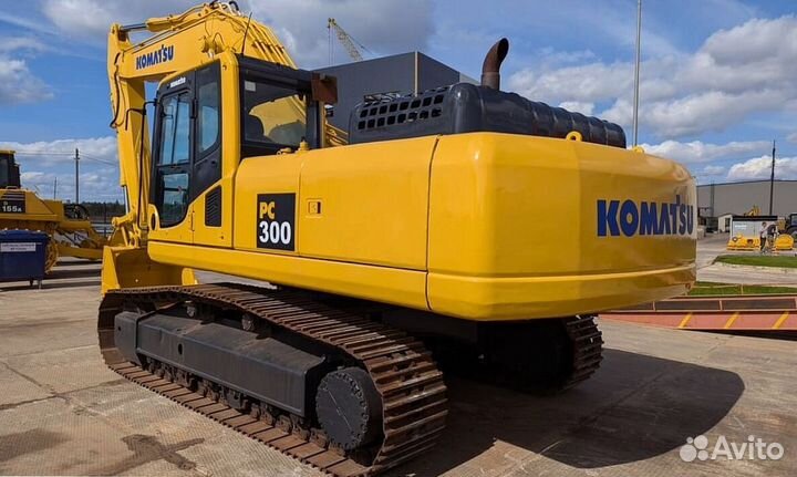 Гусеничный экскаватор Komatsu PC300-8, 2011