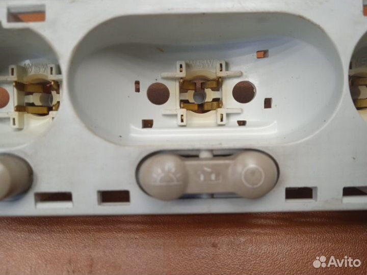 Плафон салонный Nissan Note E11 CR14DE 2008