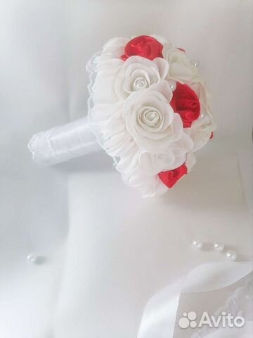 Букет невесты и другие свадебные аксессуары