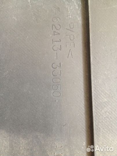 Накладка центральной стойки салона Toyota Camry 30