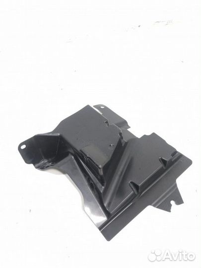 Пыльник двигателя правый Jaguar F-Pace 2020