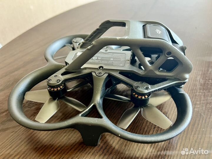 Dji avata combo + remote controller 2