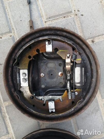 Задние тормоза форд фьюжен ручник пара в сборе