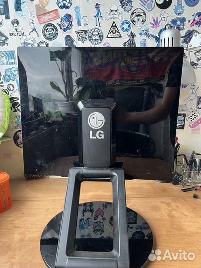 Монитор LG