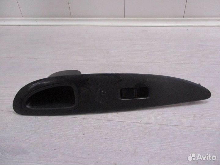 Блок управления стеклоподъемником передний правый