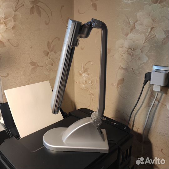 Лампа настольная