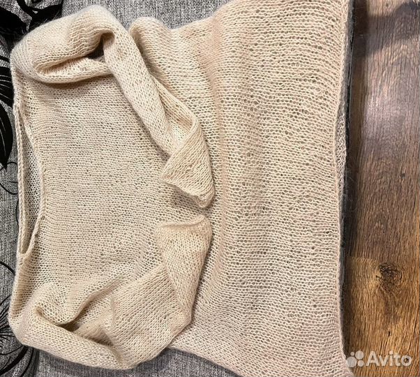 Свитер женский