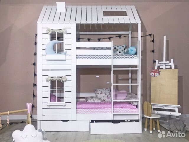 Детская двухъярусная кровать