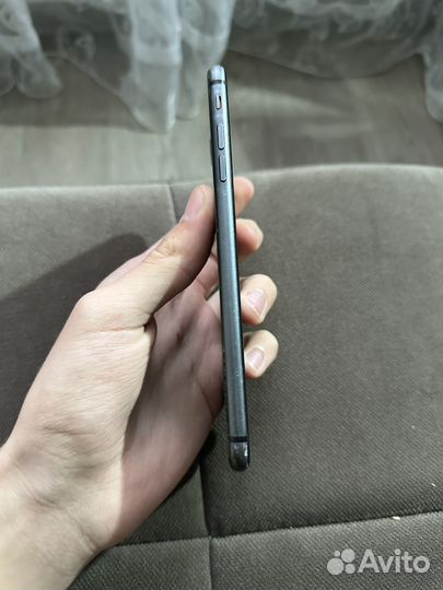 Телефон iPhone 8 plus 64 gb