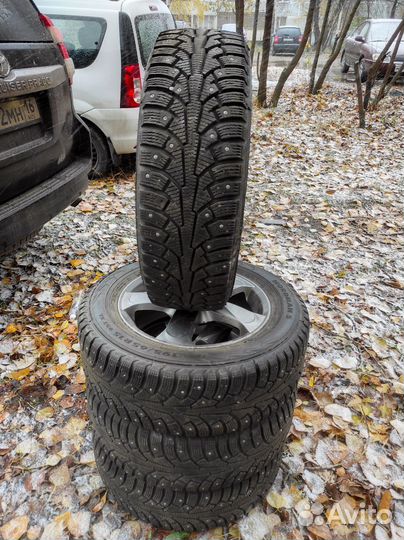 Продаю зимние колеса Мазда 3