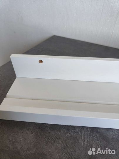 Полка для картин, статуэток и проч. Моссланда IKEA