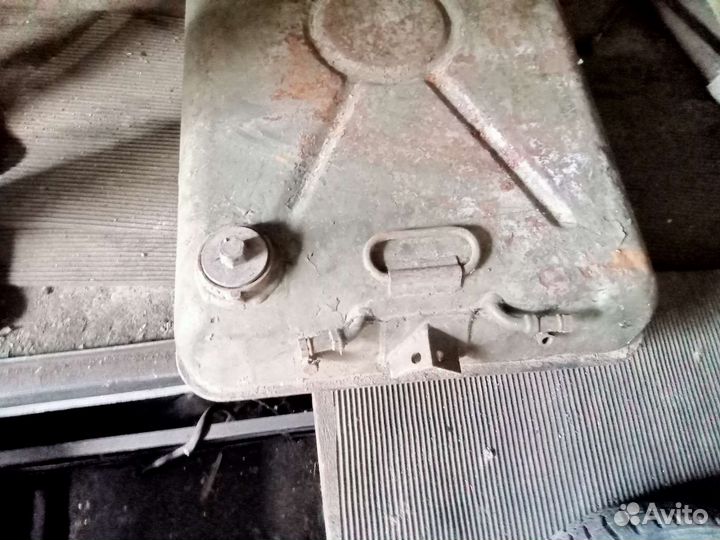 Канистра ссср(бак танковый 100л).бак нержавейка