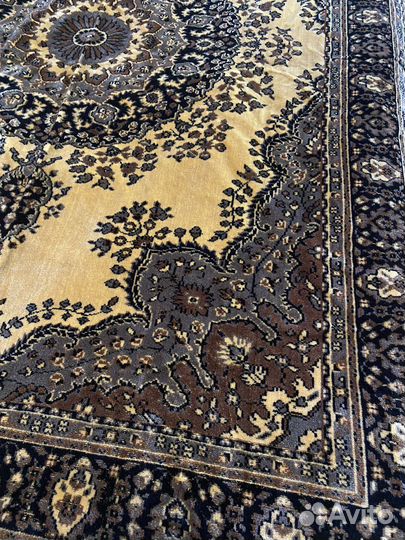 Ковер на диван или кровать и 2 накидки на кресло