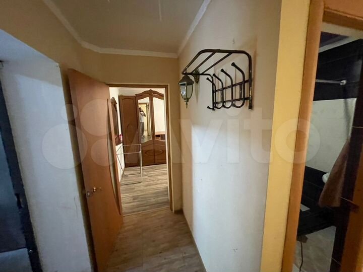 2-к. квартира, 60 м², 1/5 эт.