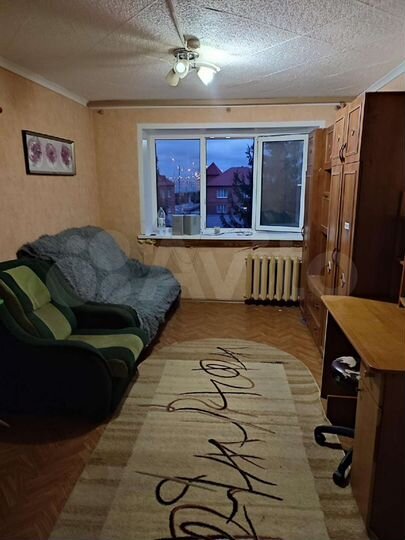 Комната 18 м² в > 9-к., 4/5 эт.