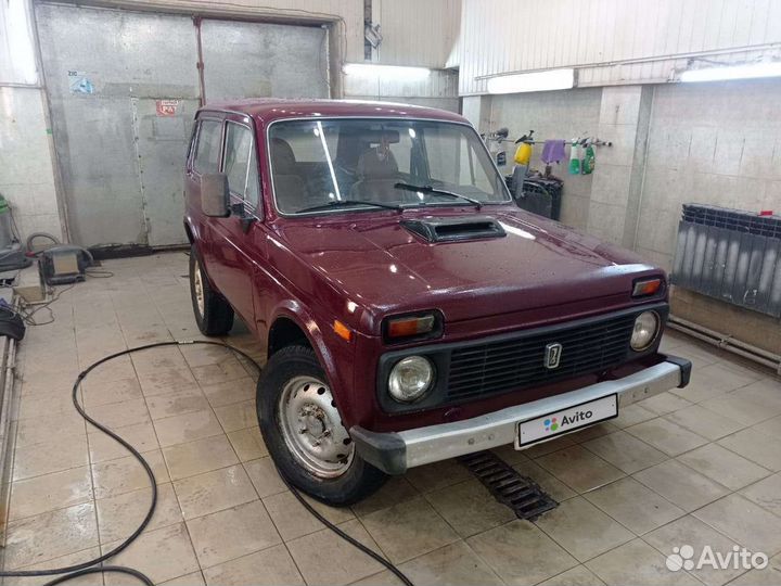 LADA 4x4 (Нива) 1.7 МТ, 1999, 296 000 км