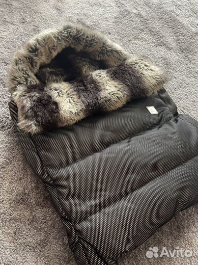 Меховой конверт в коляску