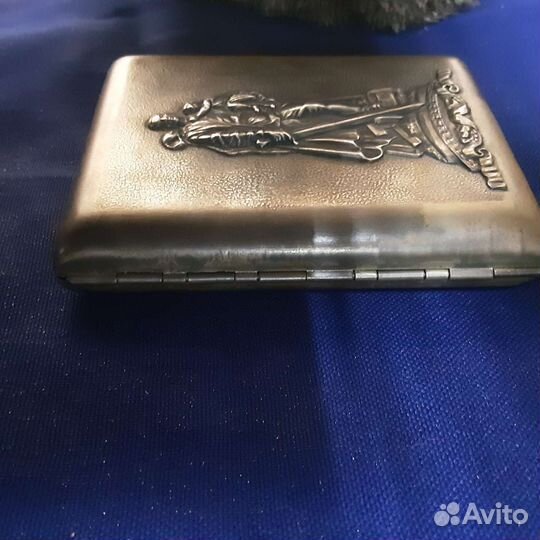 Портсигар Ленэмальер