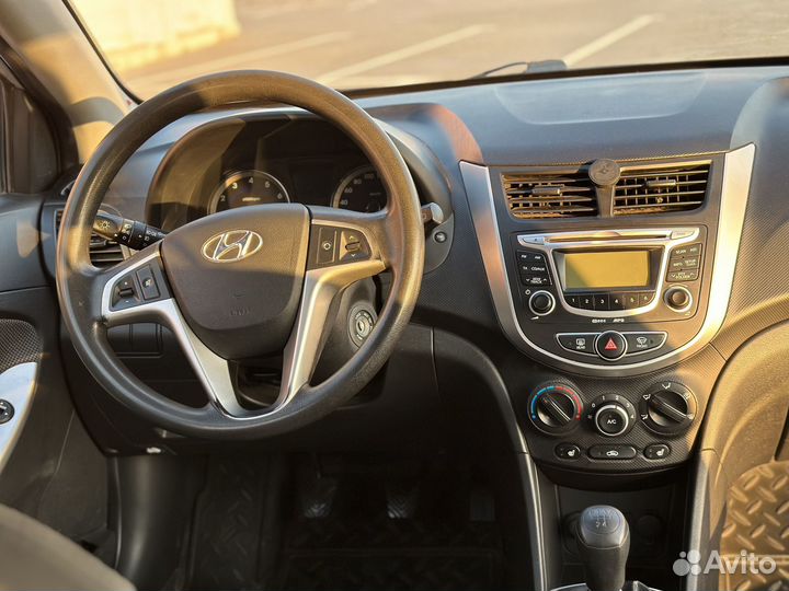 Hyundai Solaris 1.4 МТ, 2011, 122 409 км