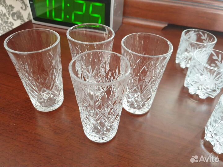 Миниатюрные шкатулочки, изящные рюмочки