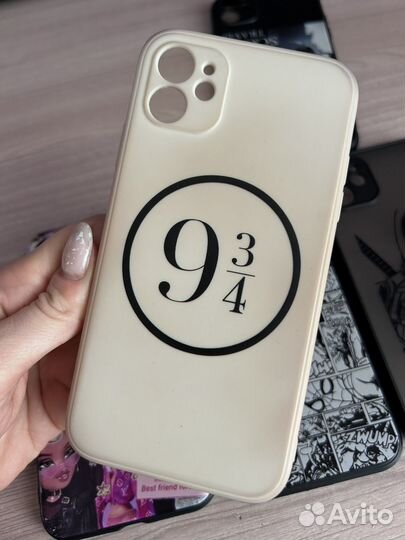 Чехлы на iPhone 11