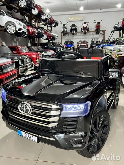 Детский электромобиль