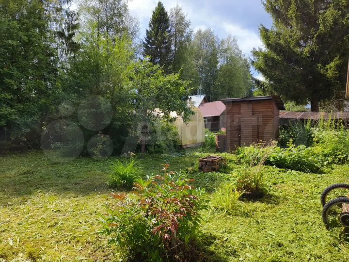 Дача 17 м² на участке 6 сот.