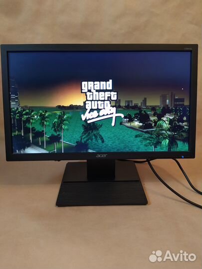 Монитор Acer V206HQL иТелевизор Hyundai H-LED15V16