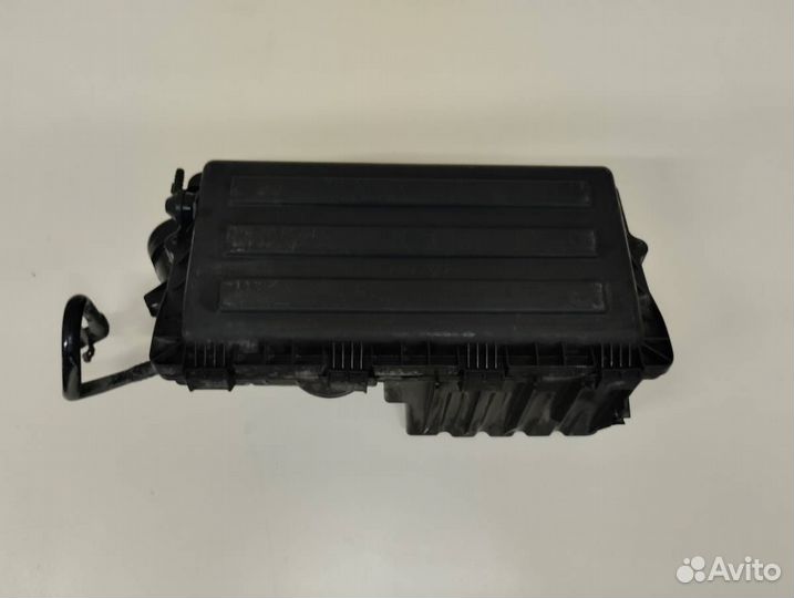 Корпус воздушного фильтра Volkswagen Polo MK5 2011