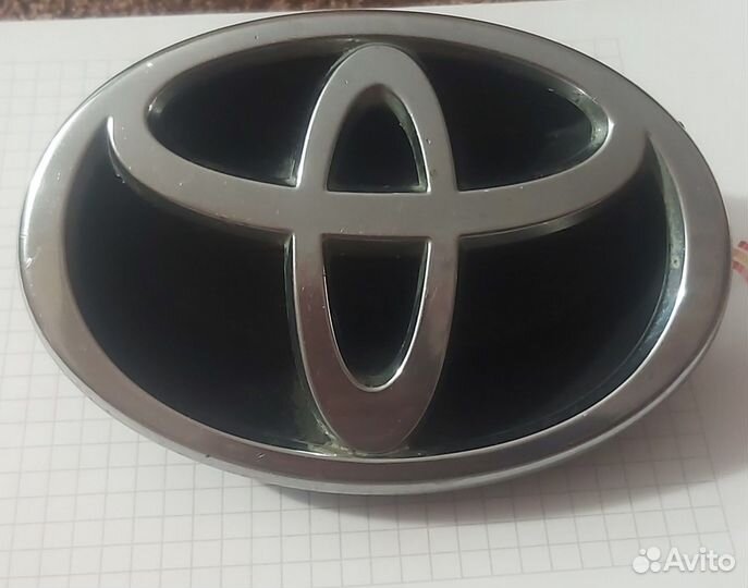 Эмблема toyota