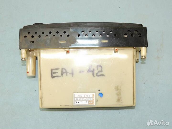 Блок управления климатической установкой Mitsubi