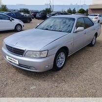 Nissan Laurel 2.0 AT, 2000, 280 000 км, с пробегом, цена 370 000 руб.