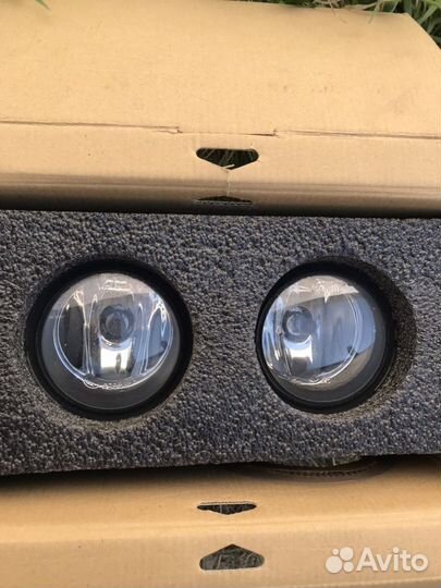 Противотуманные фары Мицубиси Outlander XL