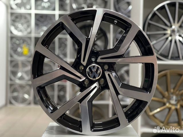 Диски на Volkswagen R17 5x100