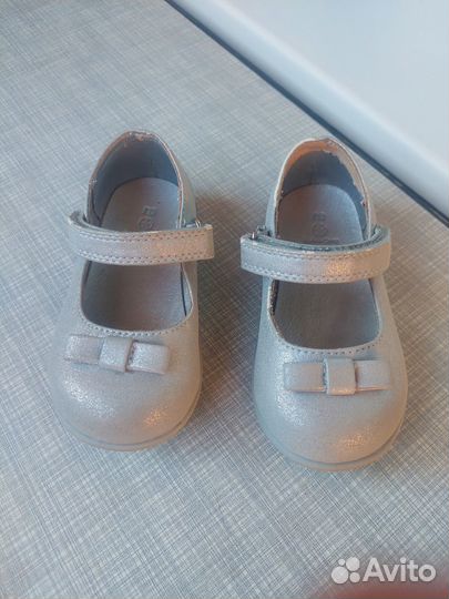 Туфли для девочки 23 размер