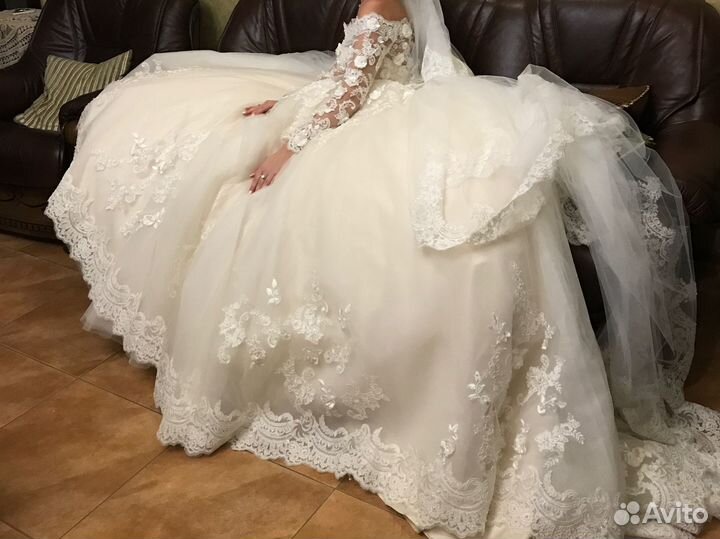 Свадебное платье