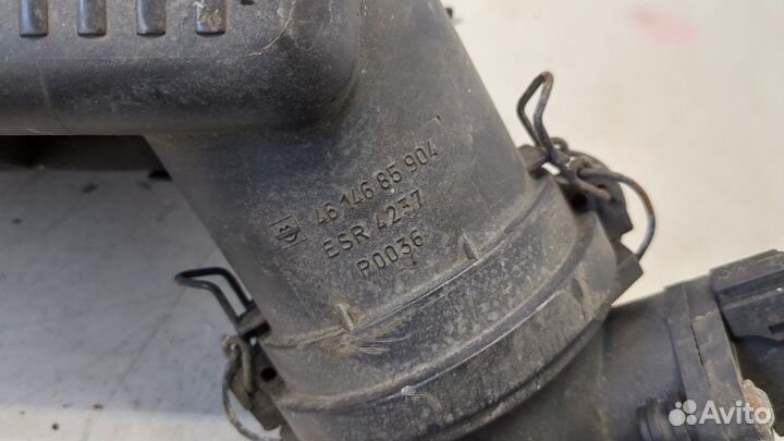 Корпус воздушного фильтра Land Rover Discovery 2, 2000