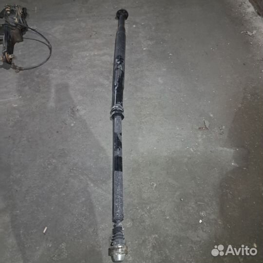 Карданный вал Mercedes GLA