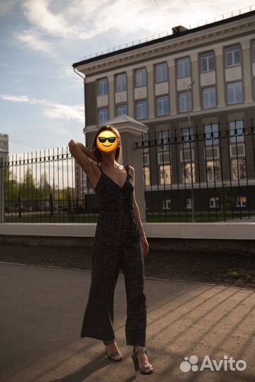 Комбинезон женский stradivarius. Размер 38-40 xs