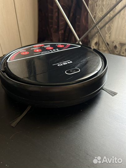 Робот пылесос